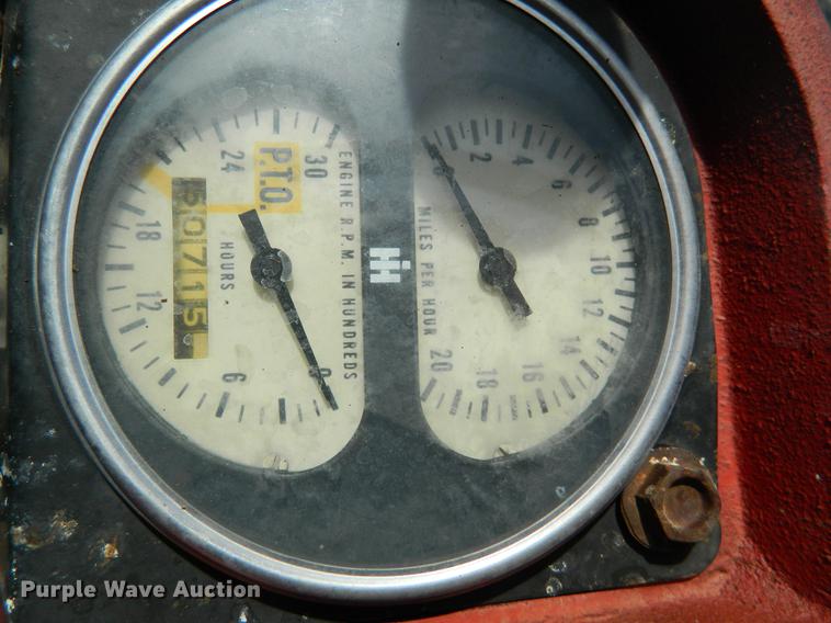 image for item DB1173 1965 International Farmall 656 tractor