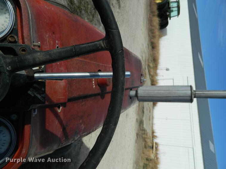 image for item DB1173 1965 International Farmall 656 tractor