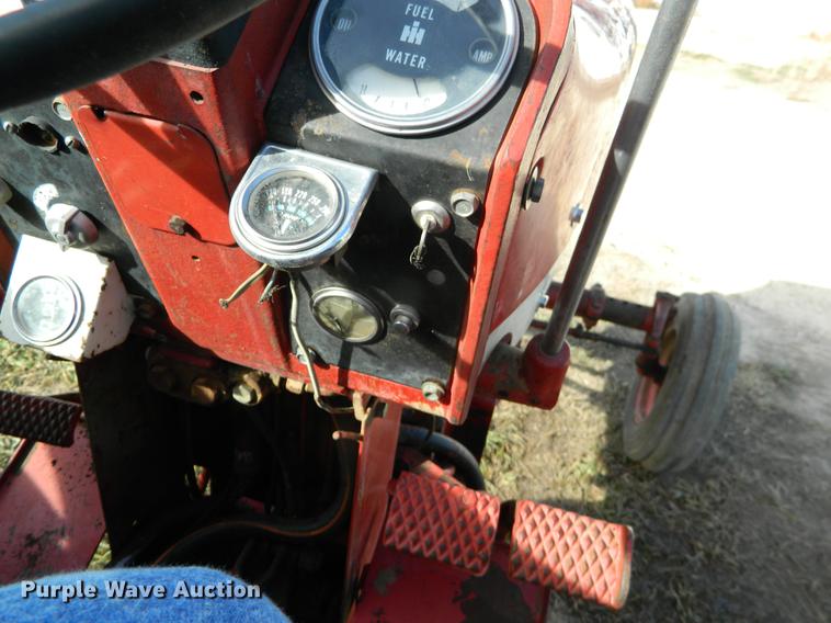 image for item DB1173 1965 International Farmall 656 tractor