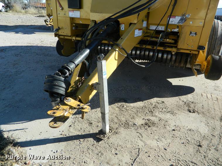 image for item DB1176 2008 Vermeer 605M round baler