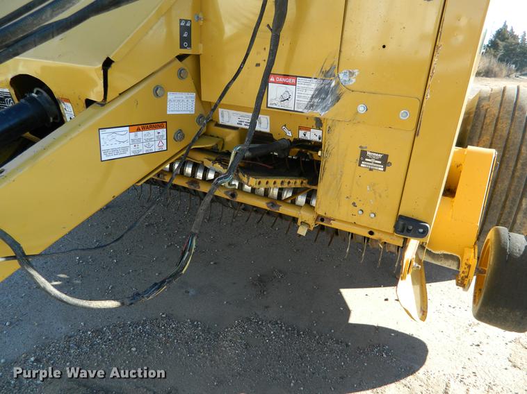 image for item DB1176 2008 Vermeer 605M round baler