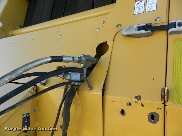 image for item DB1176 2008 Vermeer 605M round baler