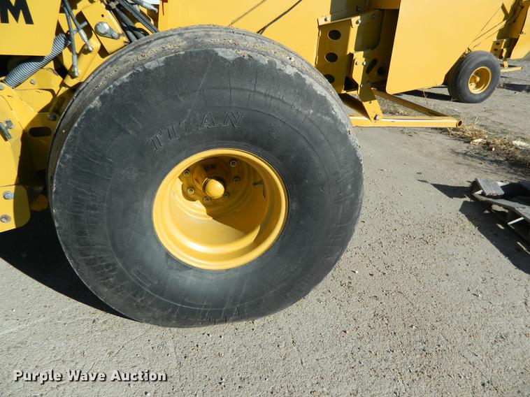 image for item DB1176 2008 Vermeer 605M round baler