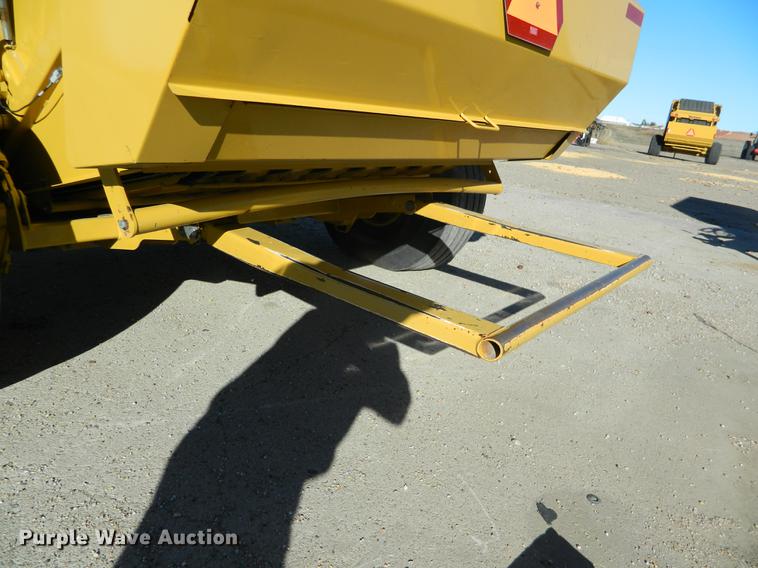 image for item DB1176 2008 Vermeer 605M round baler