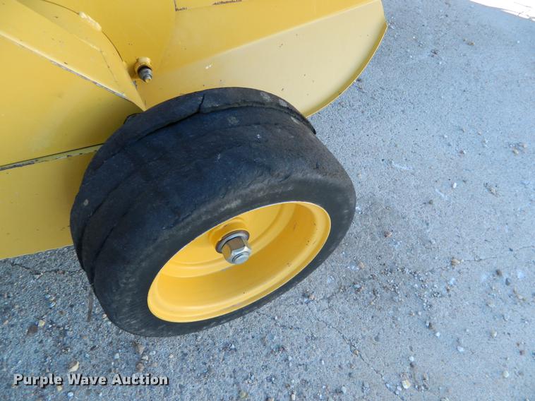 image for item DB1176 2008 Vermeer 605M round baler