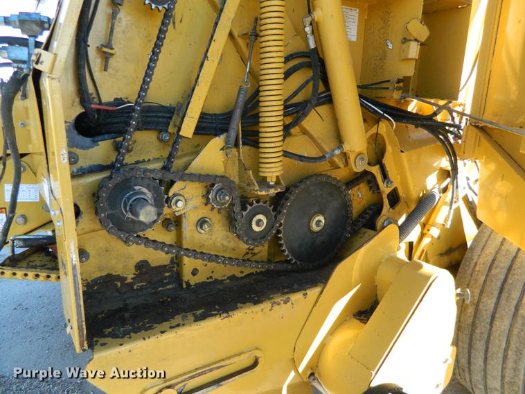 image for item DB1176 2008 Vermeer 605M round baler