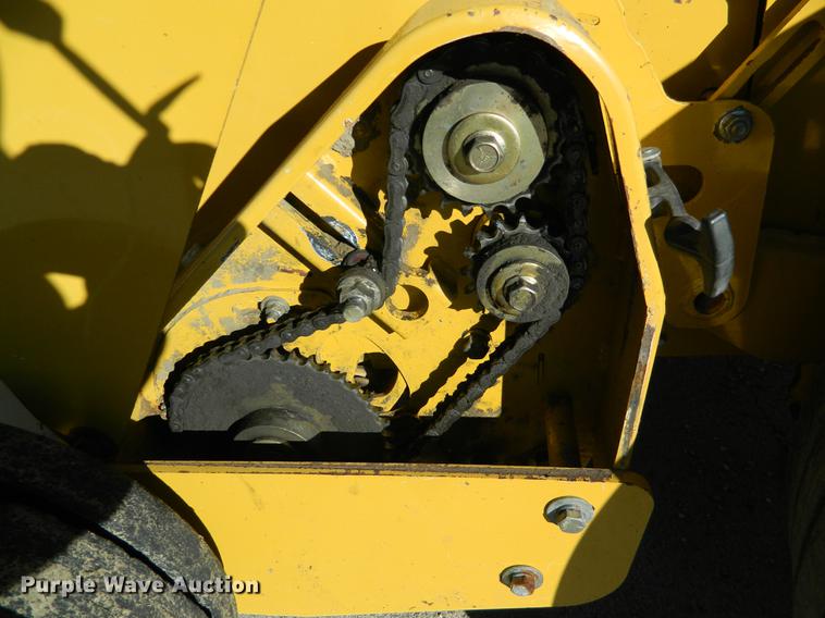 image for item DB1176 2008 Vermeer 605M round baler