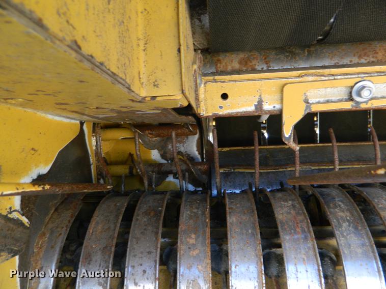 image for item DB1176 2008 Vermeer 605M round baler