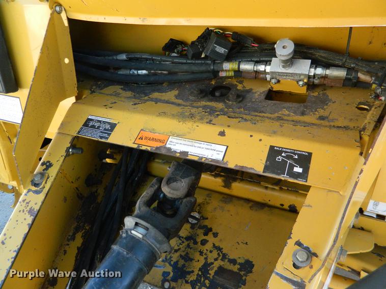 image for item DB1176 2008 Vermeer 605M round baler