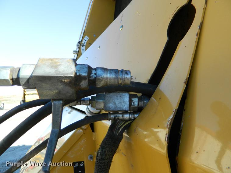 image for item DB1176 2008 Vermeer 605M round baler