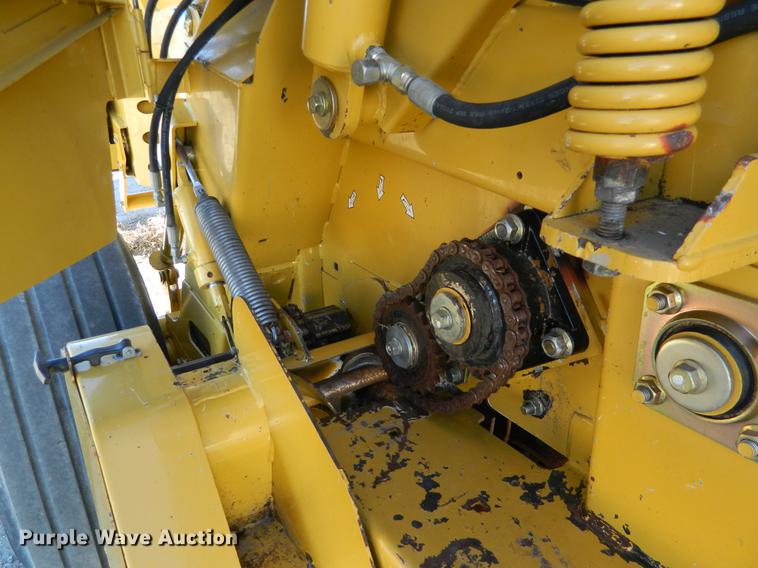 image for item DB1177 2008 Vermeer 605M round baler