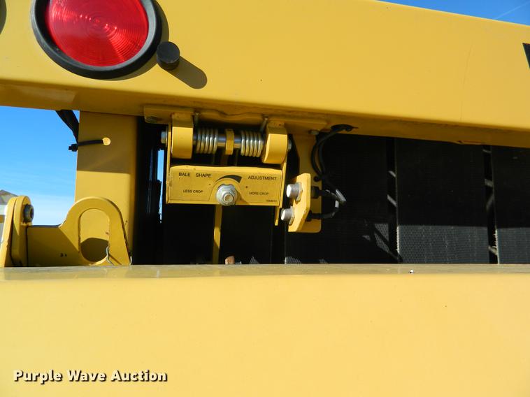 image for item DB1177 2008 Vermeer 605M round baler