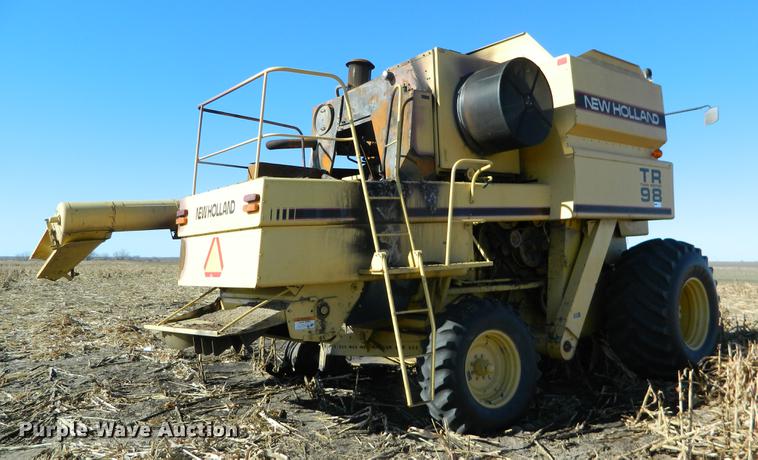 image for item DB1188 1998 New Holland TR98 combine