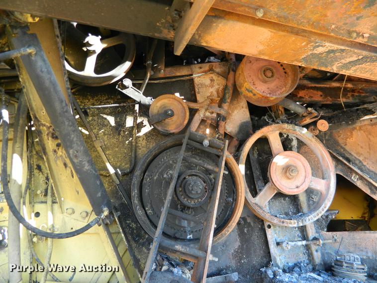 image for item DB1188 1998 New Holland TR98 combine