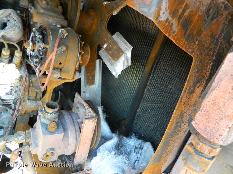 image for item DB1188 1998 New Holland TR98 combine