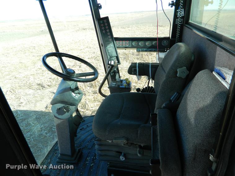 image for item DB1188 1998 New Holland TR98 combine