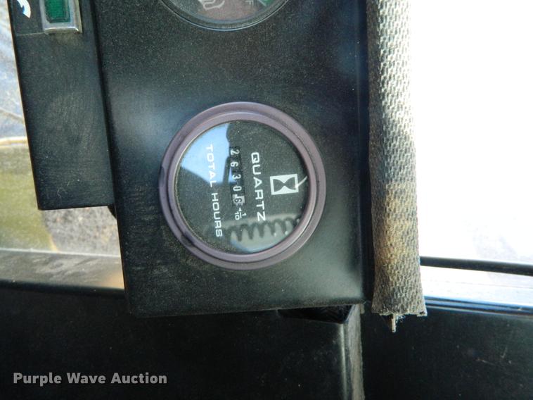 image for item DB1188 1998 New Holland TR98 combine