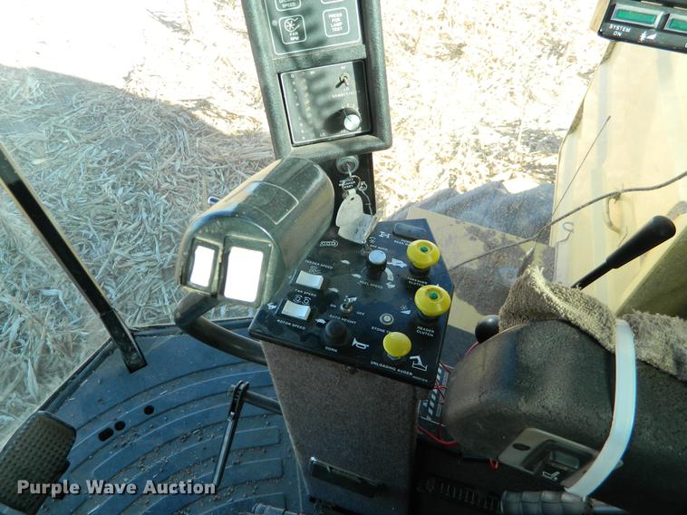 image for item DB1188 1998 New Holland TR98 combine