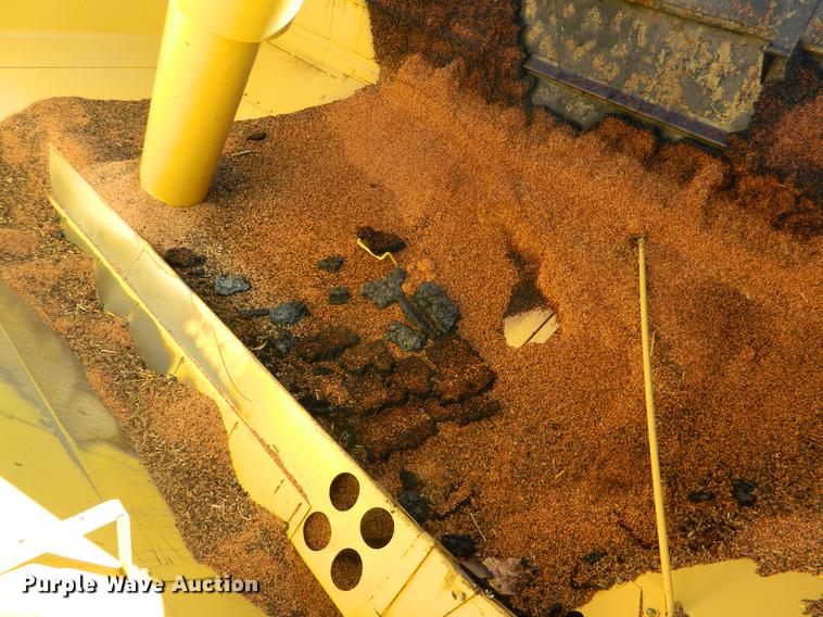 image for item DB1188 1998 New Holland TR98 combine