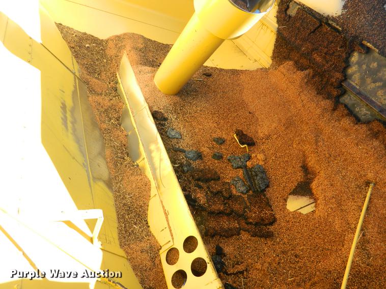 image for item DB1188 1998 New Holland TR98 combine