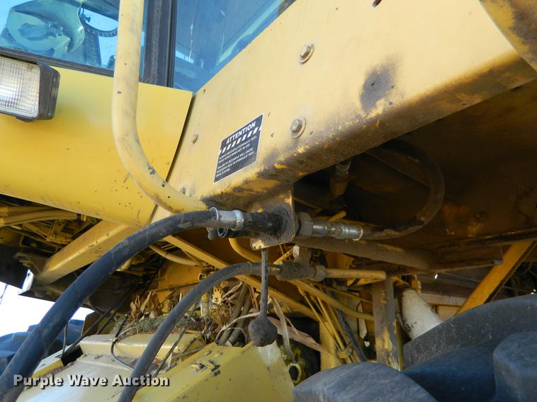 image for item DB1188 1998 New Holland TR98 combine