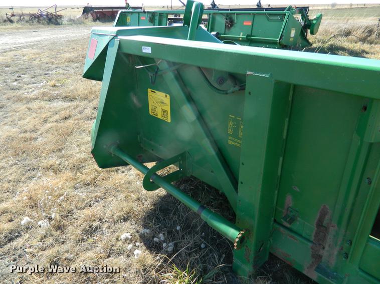 image for item DB1190 John Deere 653A all crop head