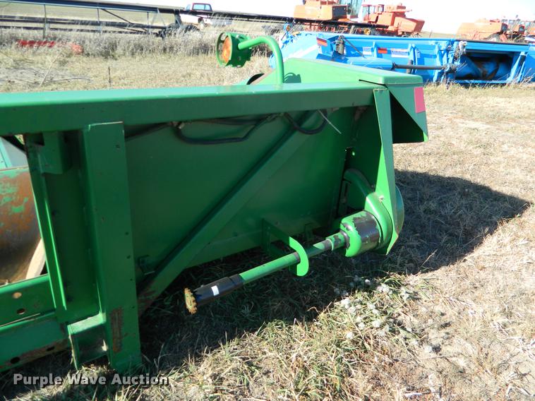 image for item DB1190 John Deere 653A all crop head