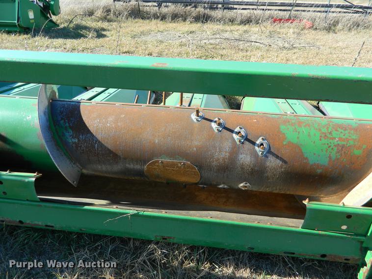 image for item DB1190 John Deere 653A all crop head