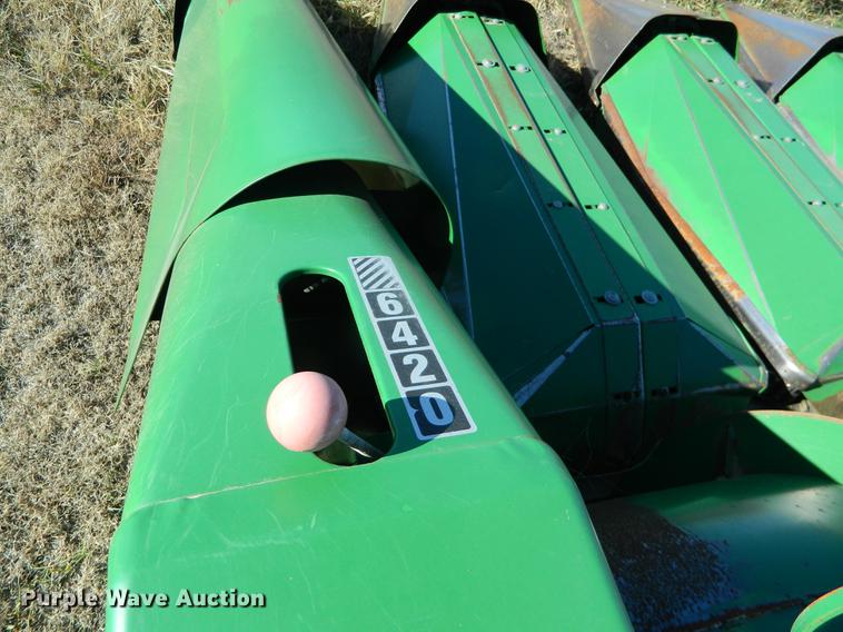 image for item DB1190 John Deere 653A all crop head