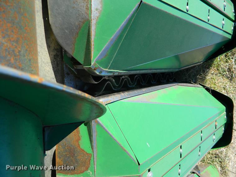 image for item DB1190 John Deere 653A all crop head