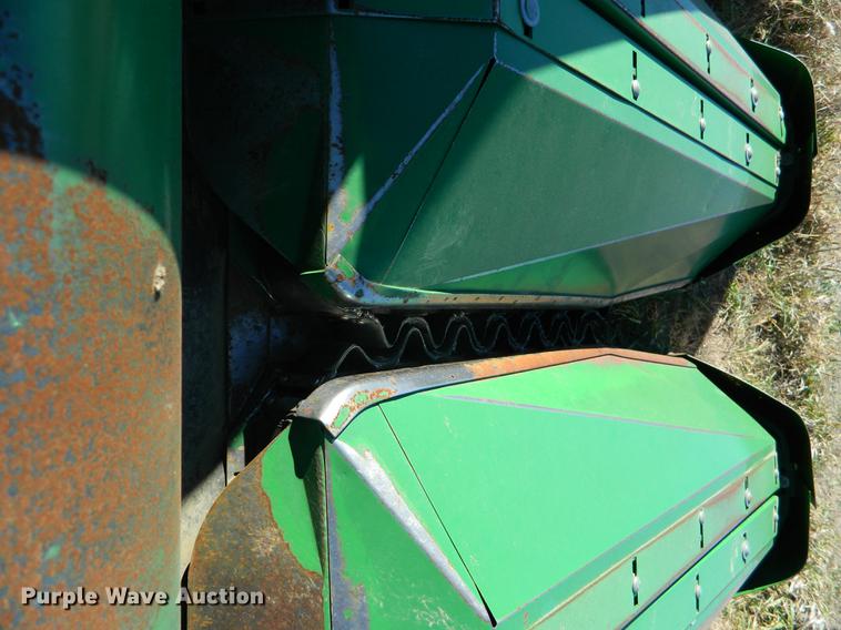 image for item DB1190 John Deere 653A all crop head