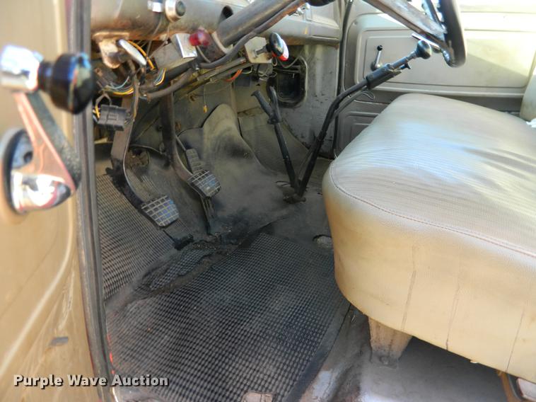 image for item DB1193 1966 Chevrolet C60 grain truck