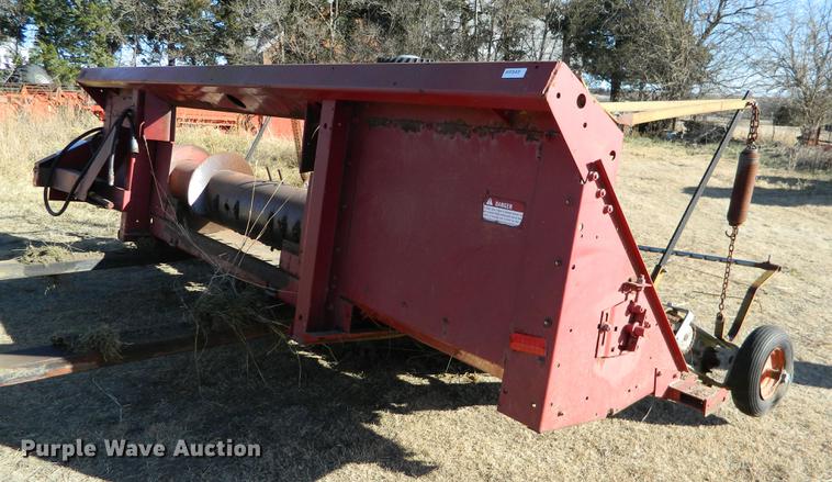 image for item DB1211 International 815 pickup head