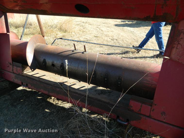 image for item DB1211 International 815 pickup head