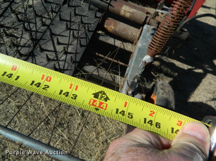 image for item DB1211 International 815 pickup head