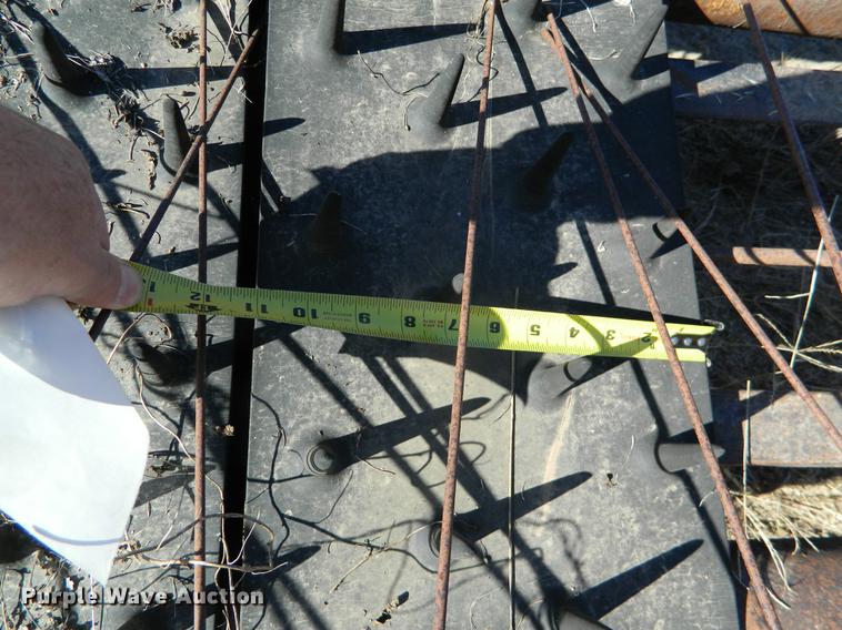 image for item DB1211 International 815 pickup head