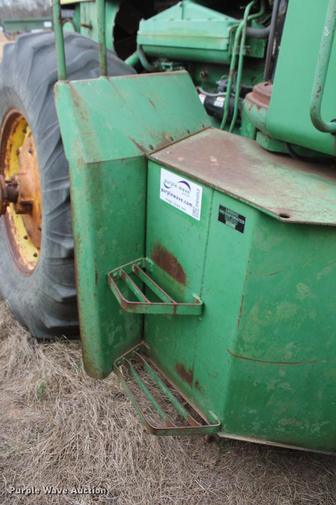 image for item DB5053 1975 John Deere 8630 4WD tractor