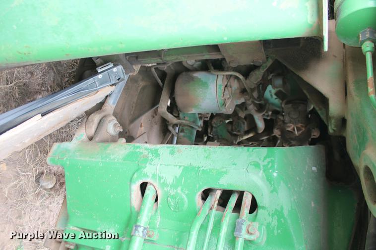 image for item DB5053 1975 John Deere 8630 4WD tractor