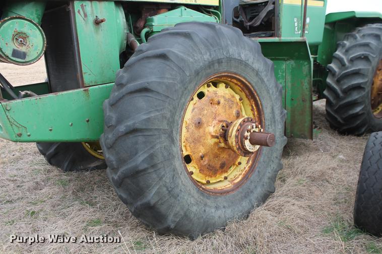 image for item DB5053 1975 John Deere 8630 4WD tractor