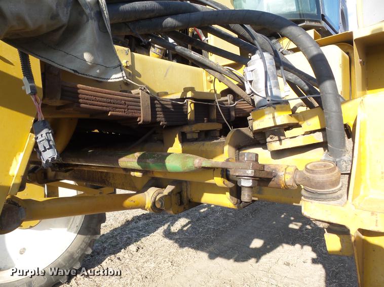 image for item DB6274 1994 Ag-Chem RoGator 664 self-propelled sprayer