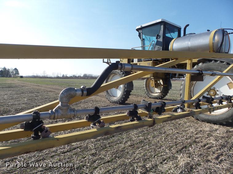 image for item DB6274 1994 Ag-Chem RoGator 664 self-propelled sprayer