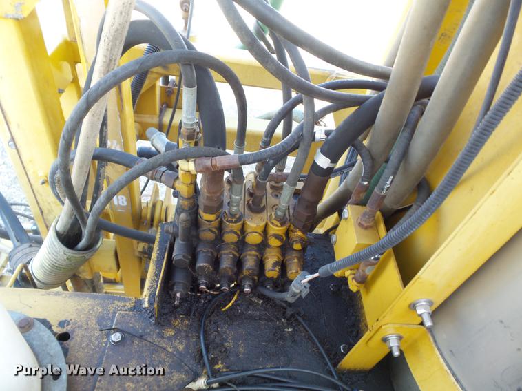 image for item DB6274 1994 Ag-Chem RoGator 664 self-propelled sprayer