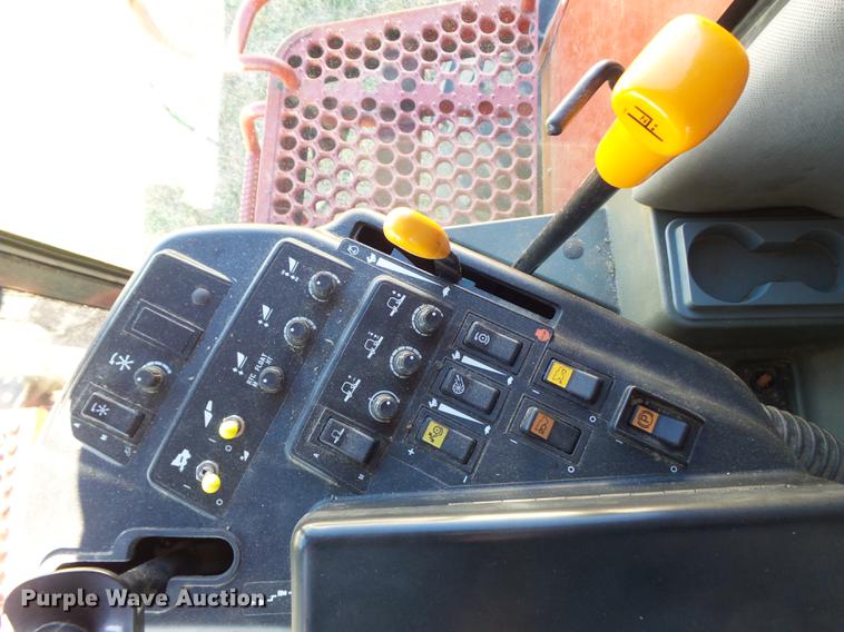 image for item DB6290 2001 Case IH 2388 Axial-Flow RWA combine