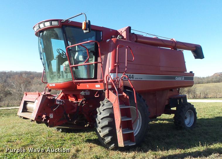 image for item DB6299 1997 Case IH 2144 combine