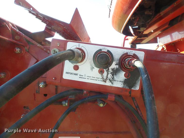 image for item DB6299 1997 Case IH 2144 combine