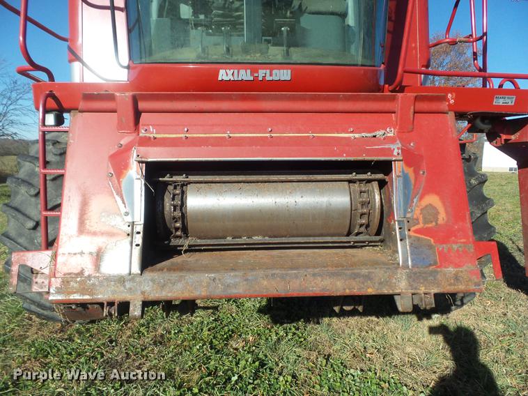 image for item DB6299 1997 Case IH 2144 combine