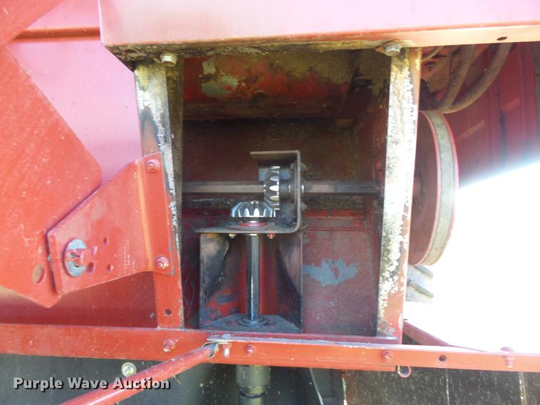 image for item DB6299 1997 Case IH 2144 combine