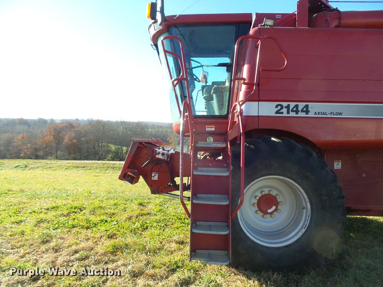 image for item DB6299 1997 Case IH 2144 combine