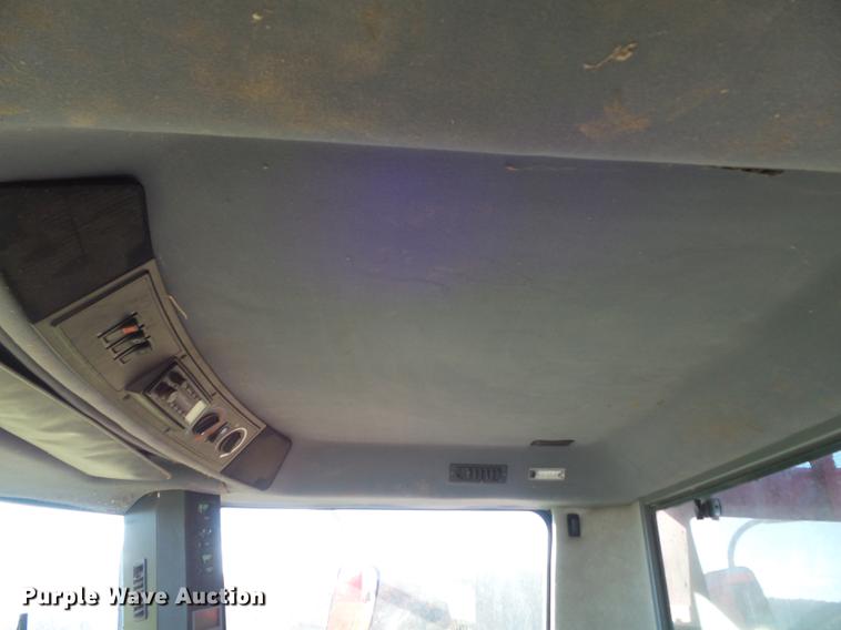 image for item DB6299 1997 Case IH 2144 combine