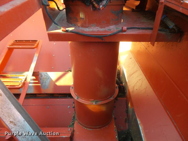 image for item DB6299 1997 Case IH 2144 combine